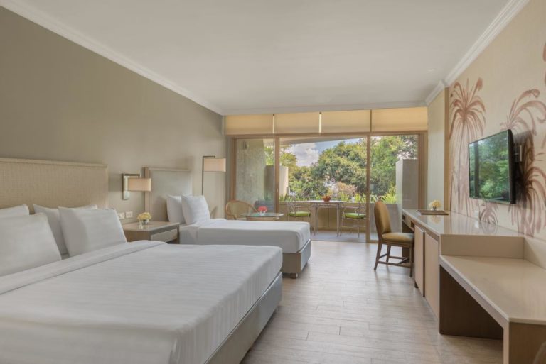 Taal Vista Hotel (19.8kms away)